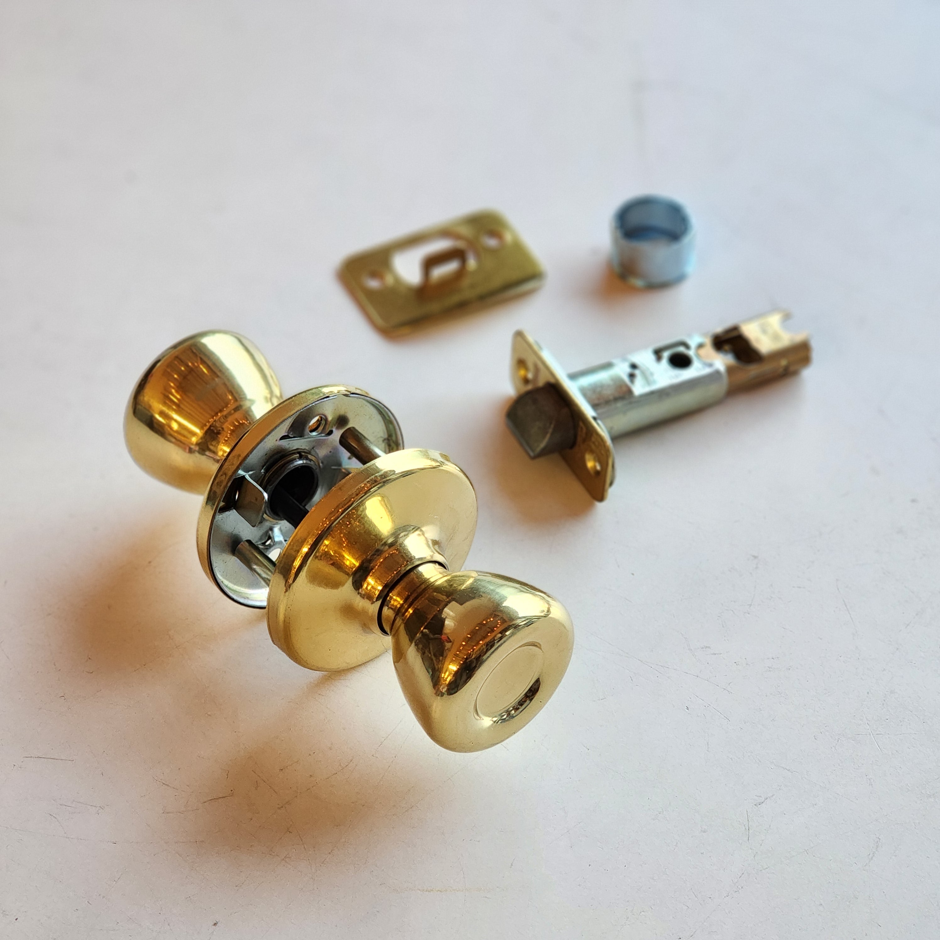 KS SEC TYLO HALL/CLOSET POL BRASS (200T 3 CP) KS SEC TYLO HALL/CLOSET POL BRASS (200T 3 CP)